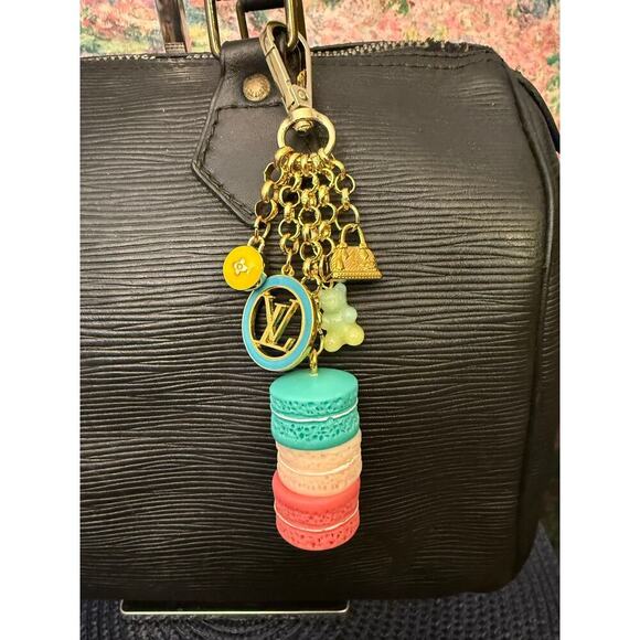 Gorgeous Handmade Designer Bag Purse Charm Keychain - Picture 2 of 5